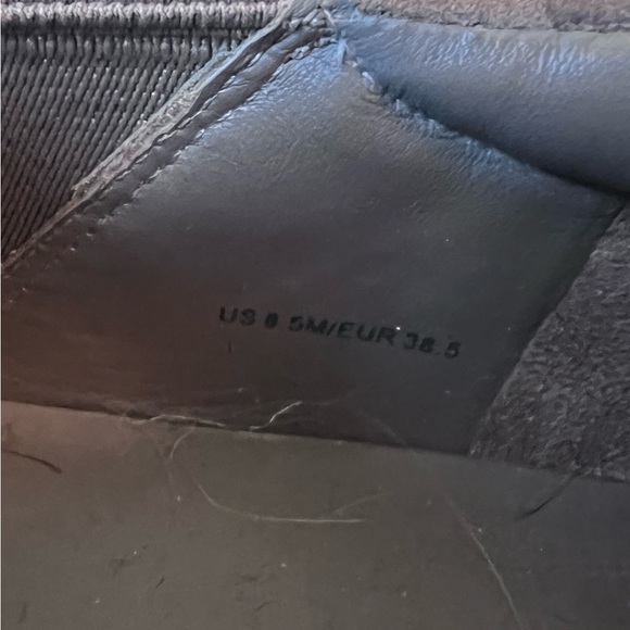 Vince Warren Nubuck Sneaker - Picture 6 of 7